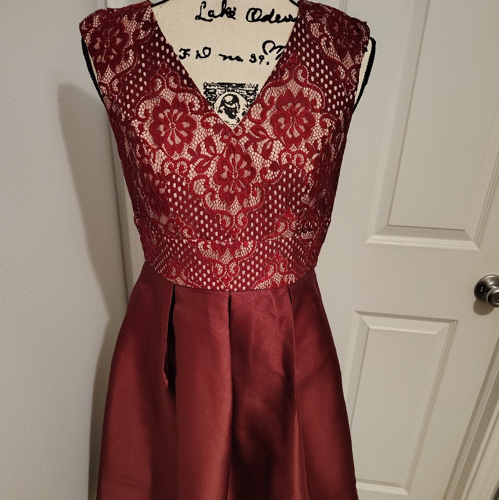 Chic Lace Overlay Burgundy Dress